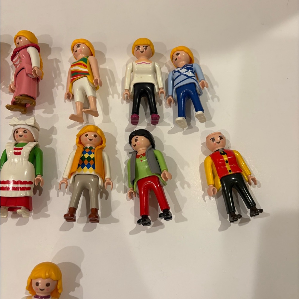 Lot of 19 Adult Women Playmobil - Picture 2 of 11